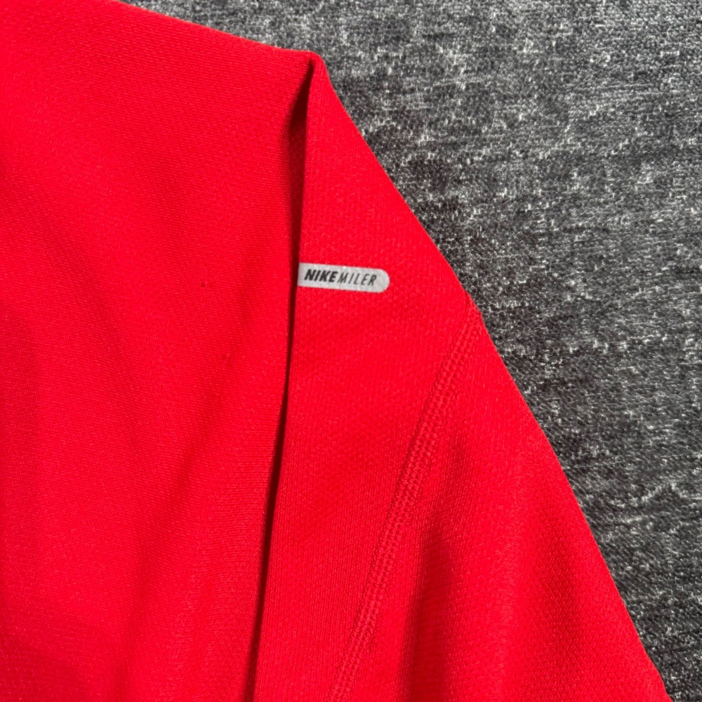 Nike Dri-FIT Mens Large Red Long Sleeve Training Running Shirt Performance Top - Picture 12 of 16